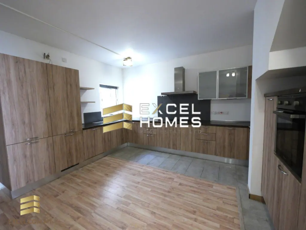 3 bedroom Apartment in Swieqi, Malta – 30107