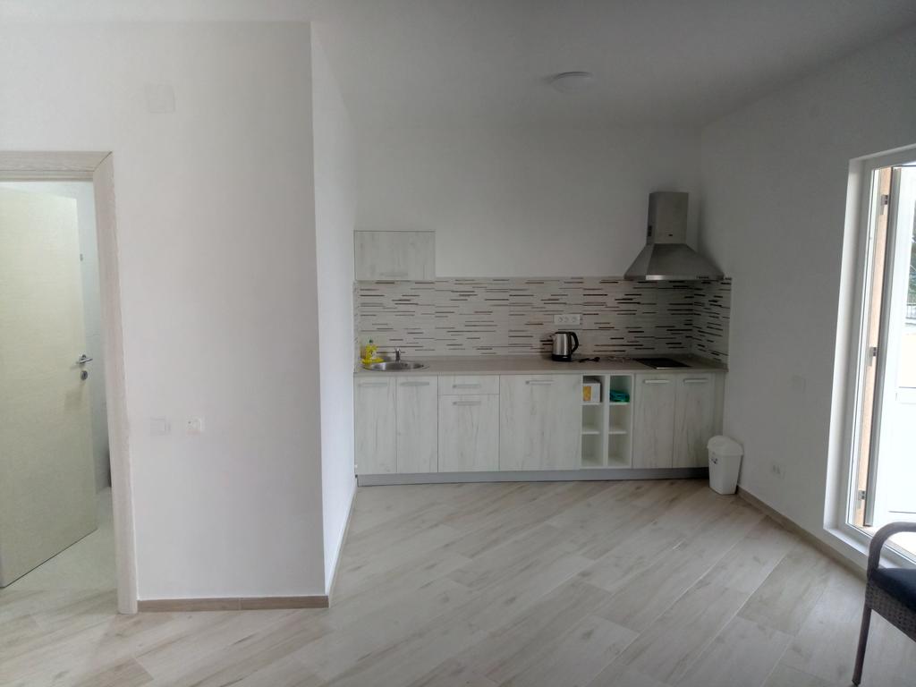 4 bedroom House in Susanj, Montenegro – CMM6726