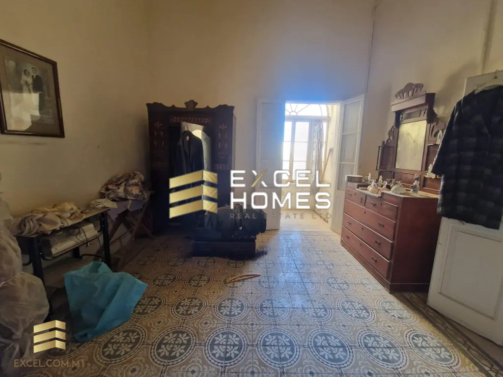 5 bedroom Terraced House in Xaghra, Malta – 56857