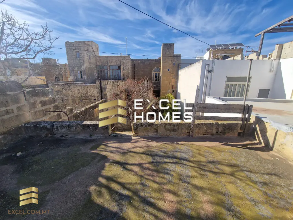 5 bedroom Terraced House in Xaghra, Malta – 56857