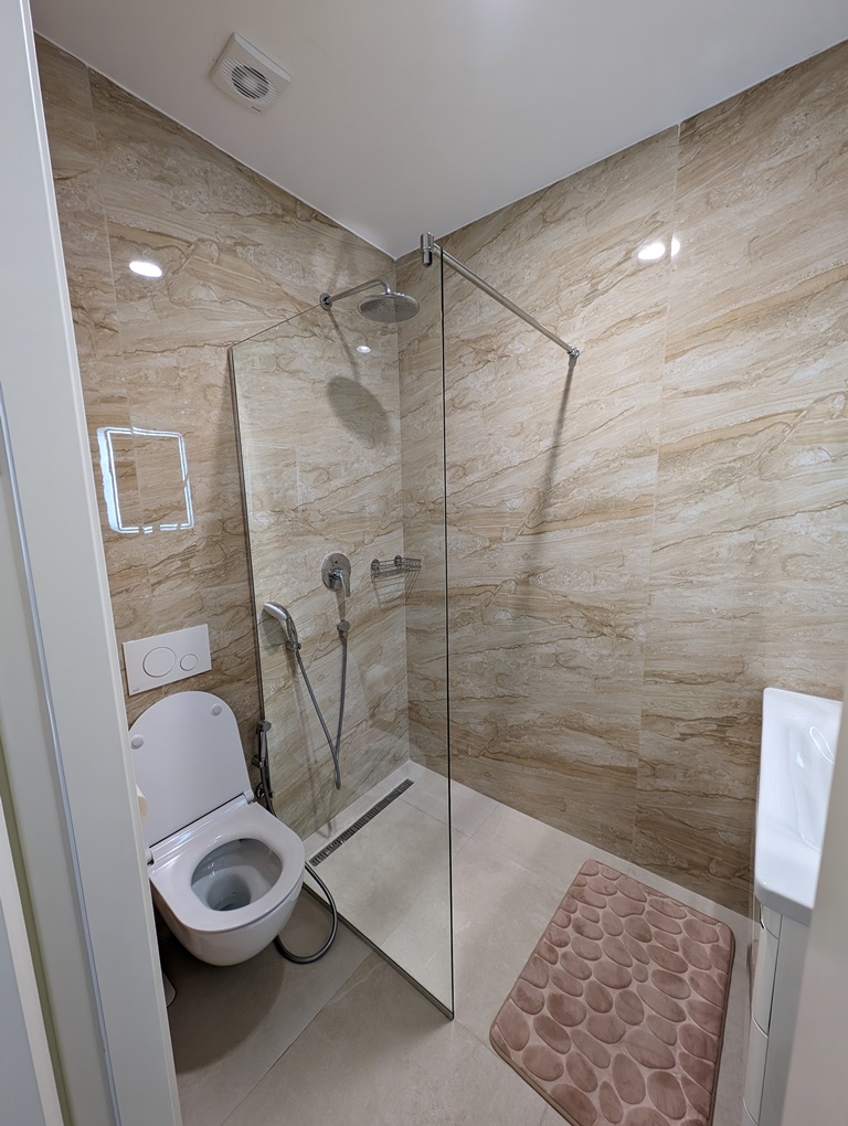 2 bedroom Apartment in Becici, Montenegro – CMM27183