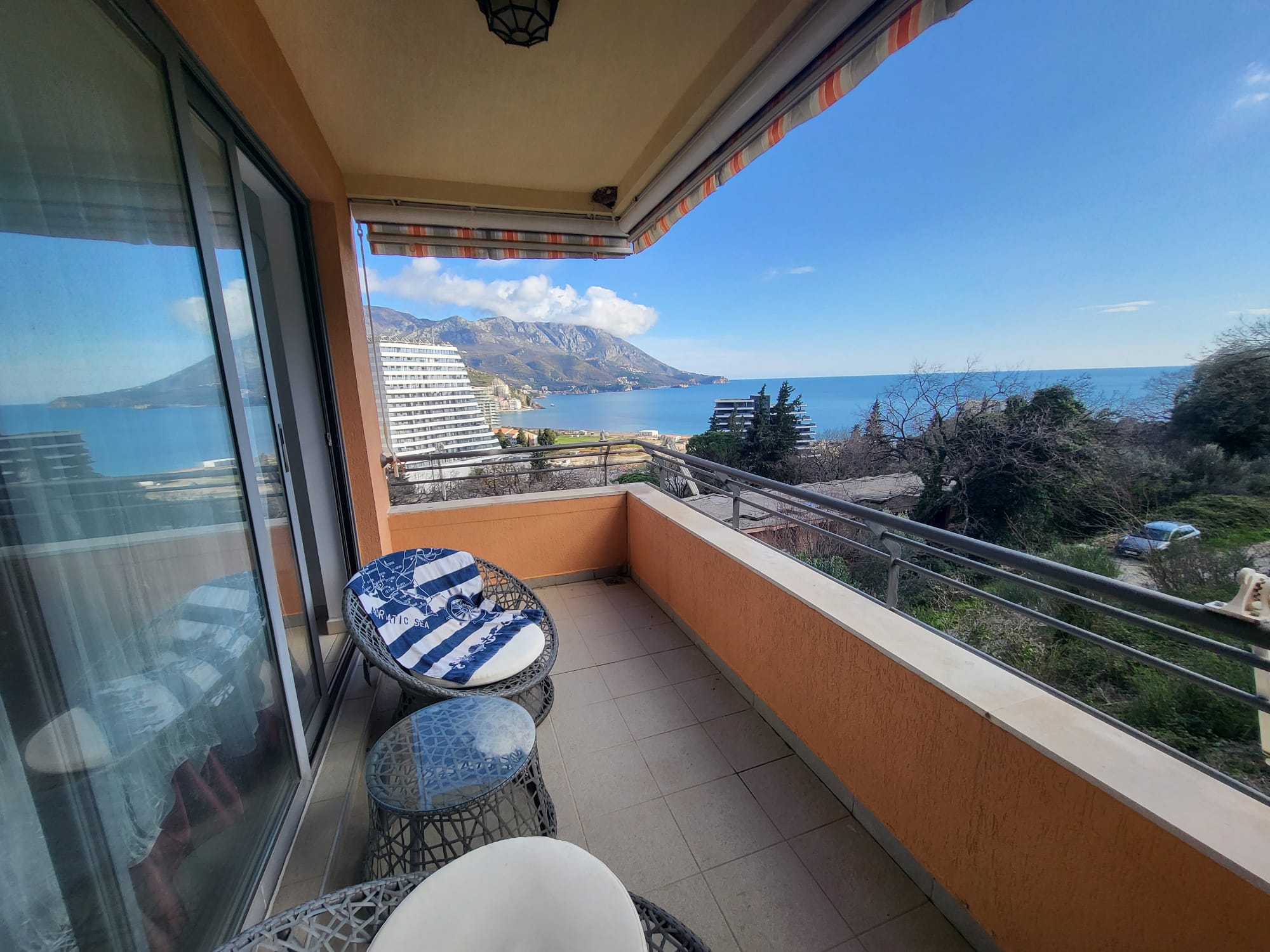 Apartment in Becici, Montenegro – CMM27265