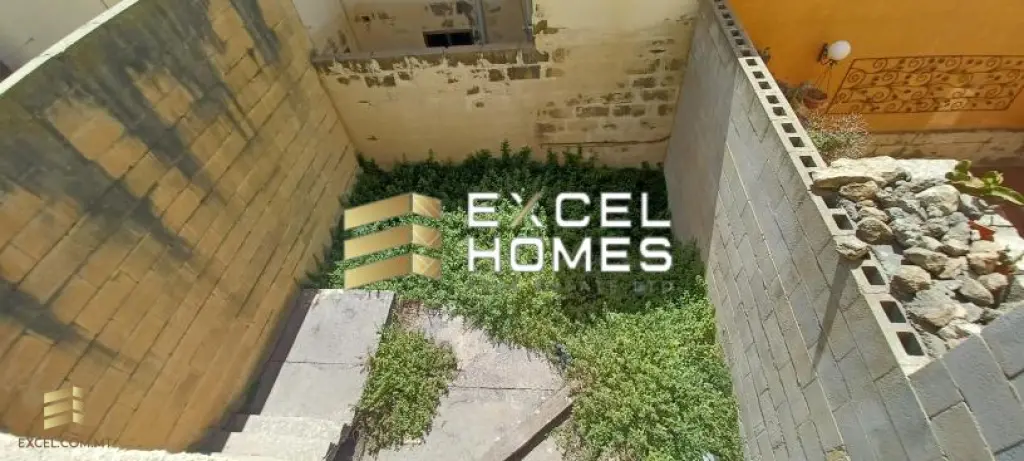 3 bedroom Terraced House in Birzebbugia, Malta – 57449