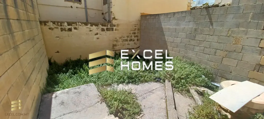 3 bedroom Terraced House in Birzebbugia, Malta – 57449