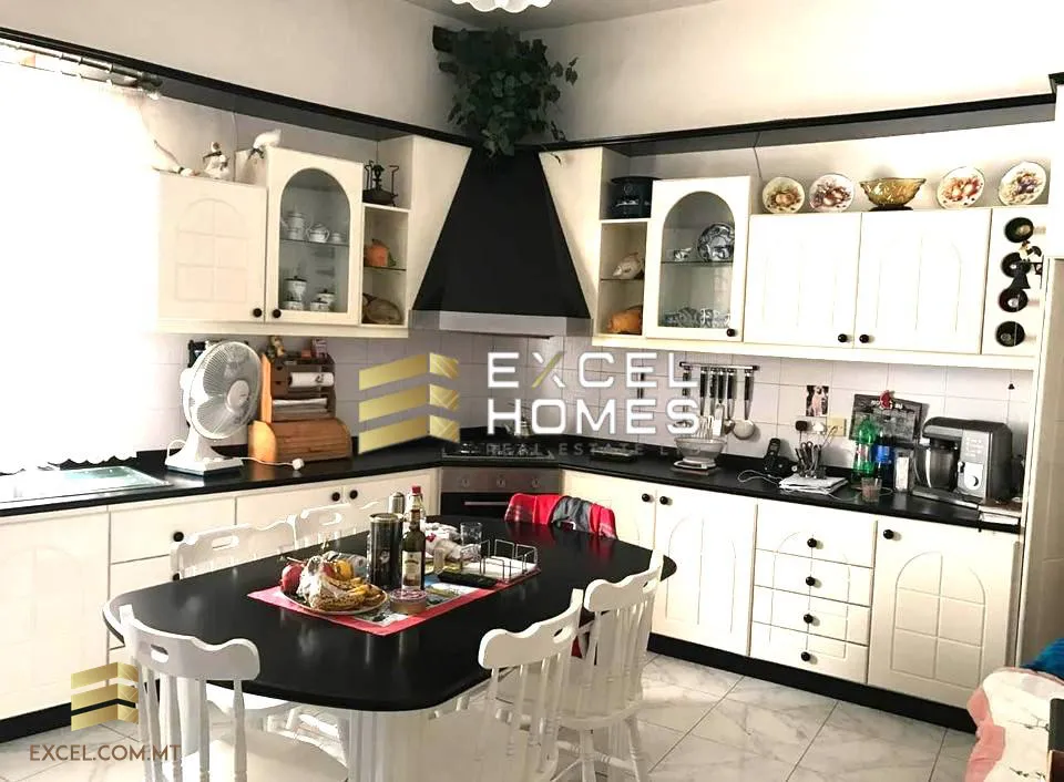 6 bedroom Townhouse in Luqa, Malta – 57947