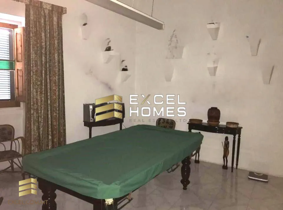6 bedroom Townhouse in Luqa, Malta – 57947