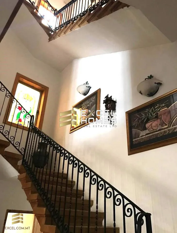 6 bedroom Townhouse in Luqa, Malta – 57947