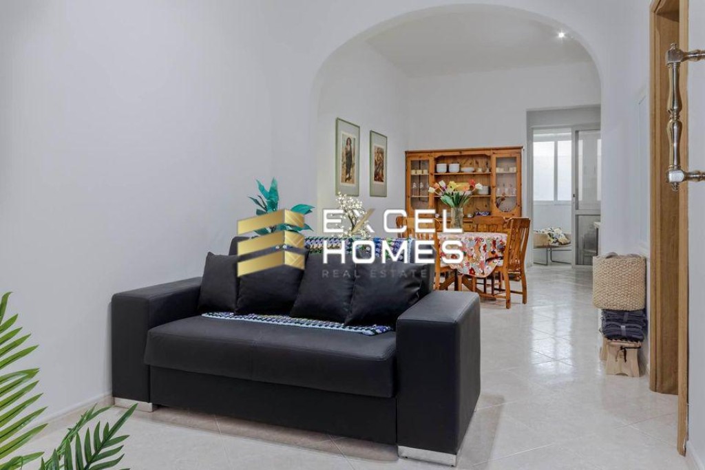 2 bedroom Apartment in Marsalforn, Malta – 58740