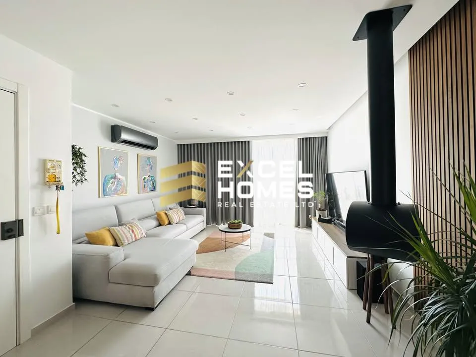 3 bedroom Penthouse in Zebbug, Malta – 61007