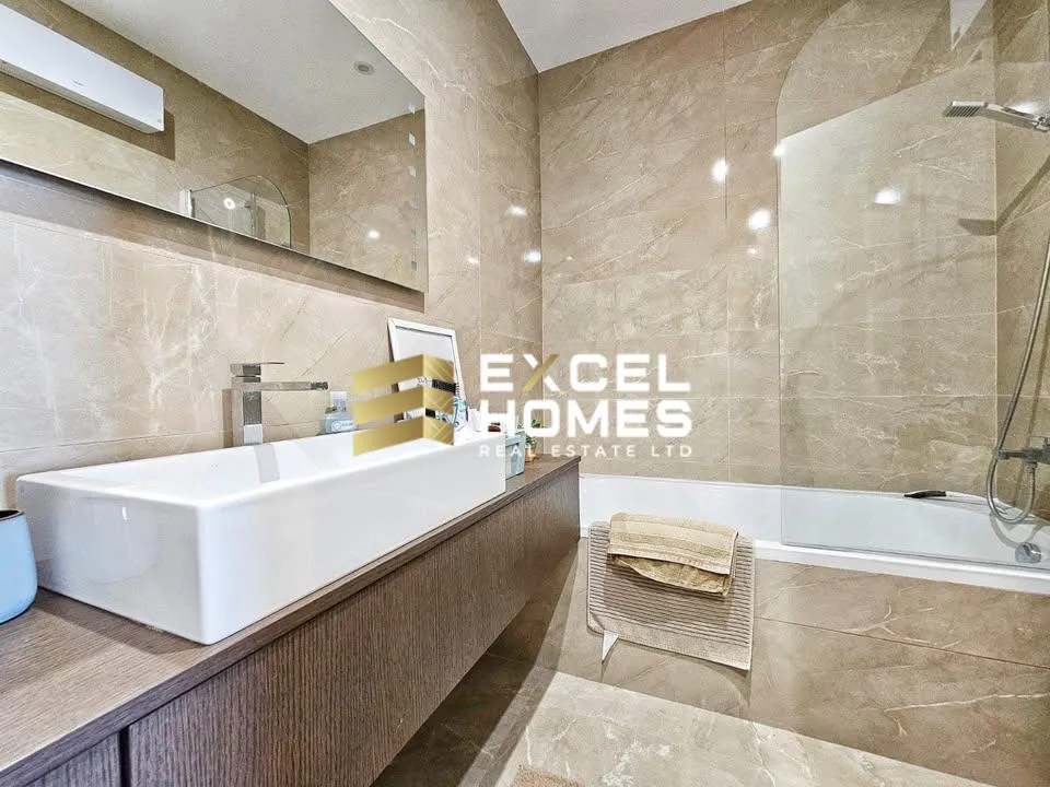 3 bedroom Penthouse in Zebbug, Malta – 61007