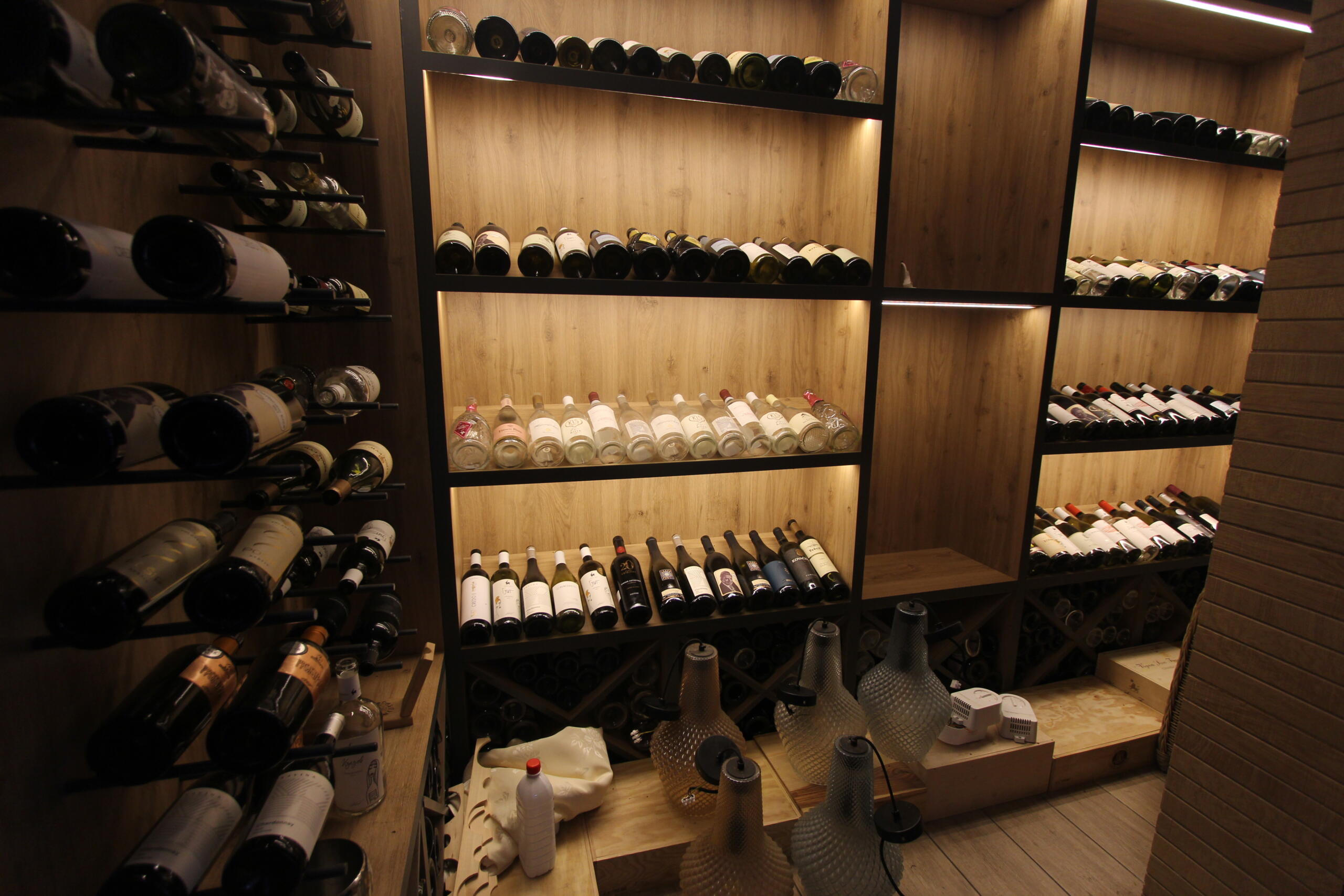 Commerce property in Rafailovici, Montenegro – CMM52317