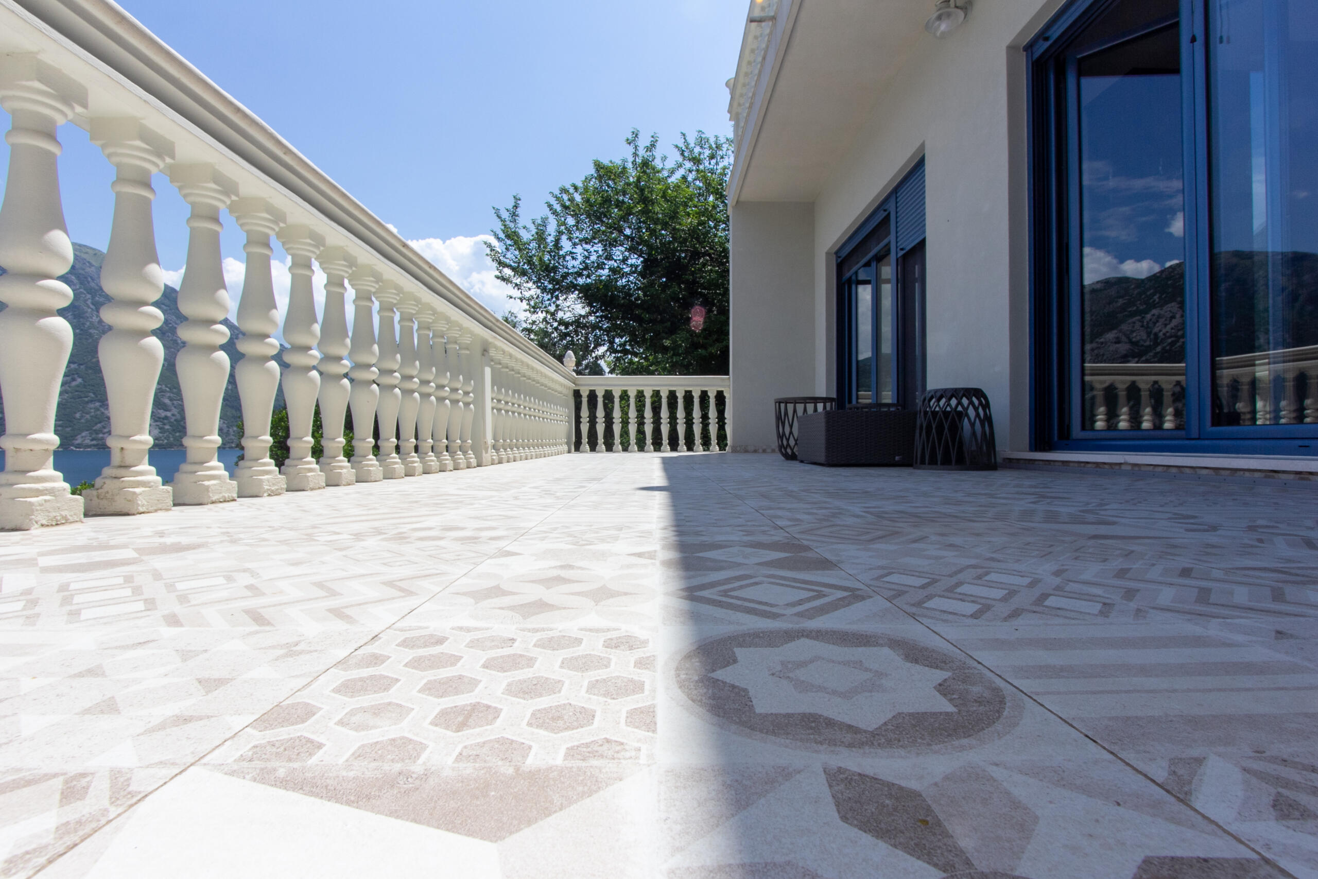 6 bedroom Villa in Kostanica, Montenegro – CMM52309