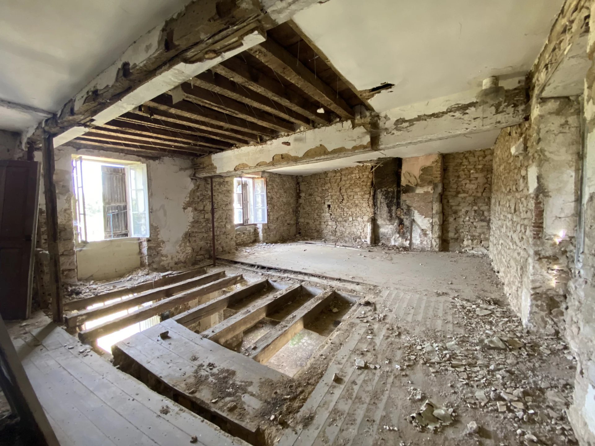 Beautiful village house to renovate with rear garden, Limousin – France – BVI76237