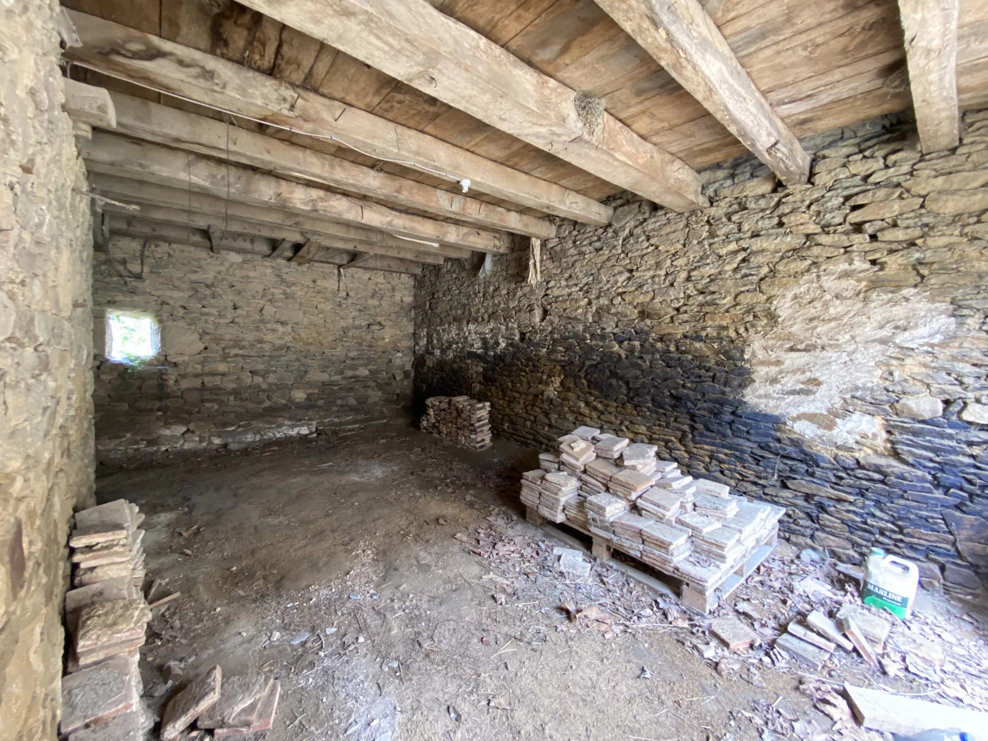 Beautiful village house to renovate with rear garden, Limousin – France – BVI76237