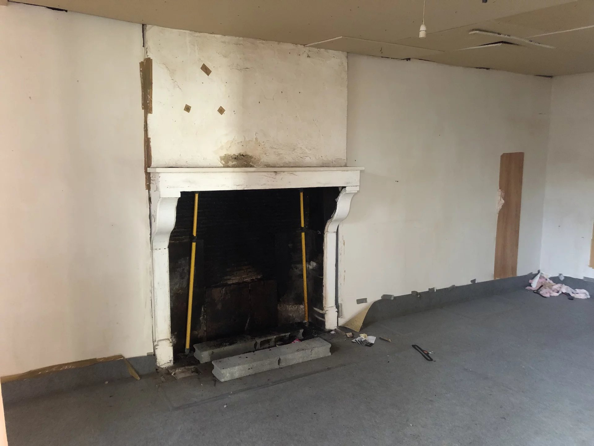 A great project with plenty of scope. Possible future gite complex, Poitou-Charentes – France – BVI71948