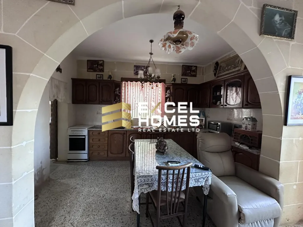 4 bedroom Townhouse in Xaghra, Malta – 61246