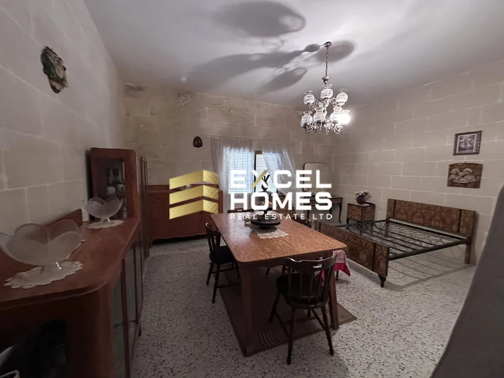 4 bedroom Townhouse in Xaghra, Malta – 61246