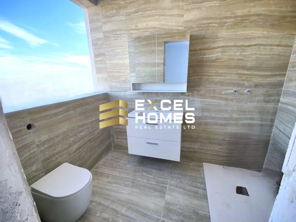 2 bedroom Penthouse in Paola, Malta – 61467