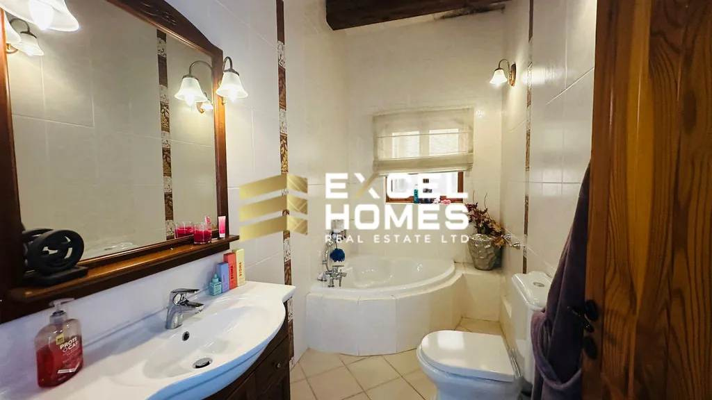 3 bedroom Character House in Mosta, Malta – 61633