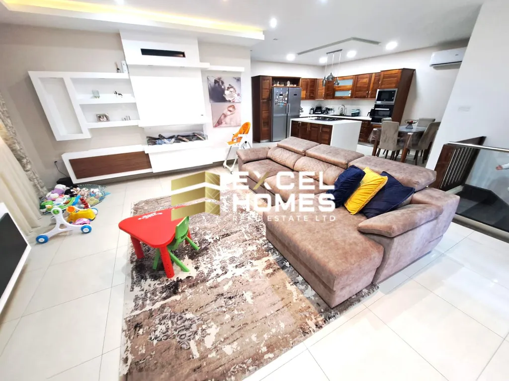 3 bedroom Maisonette in Zejtun, Malta – 61661