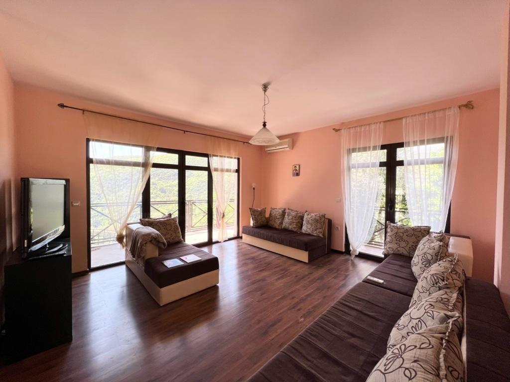 3 bedroom House in Becici, Montenegro – CMM52460