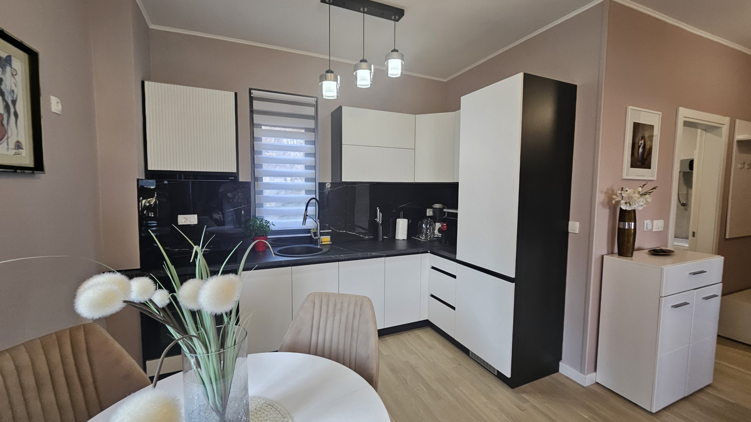 Modern Furnished Apartment with Sea View in Budva, Montenegro – MRENB62