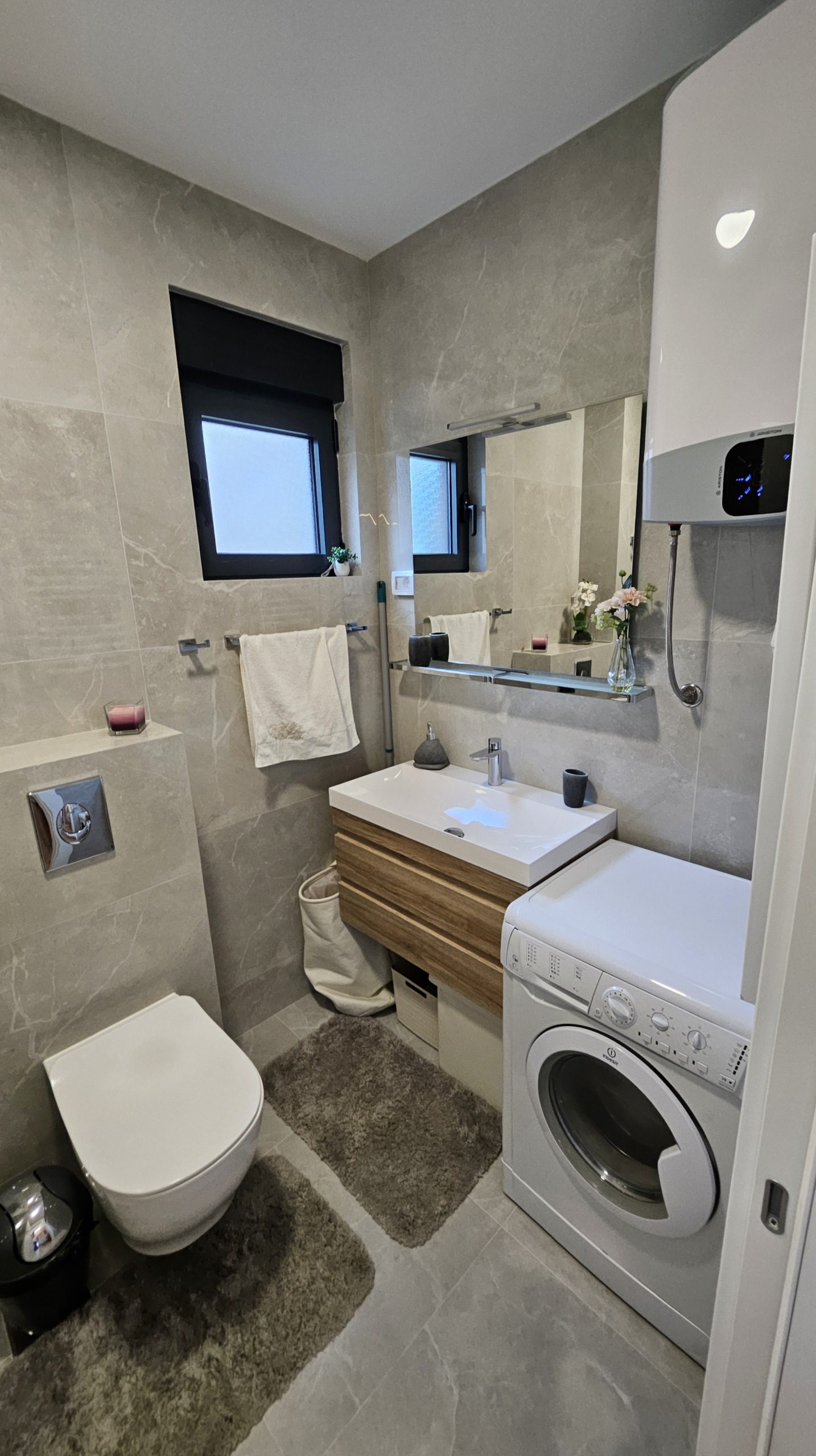 Modern Furnished Apartment with Sea View in Budva, Montenegro – MRENB62