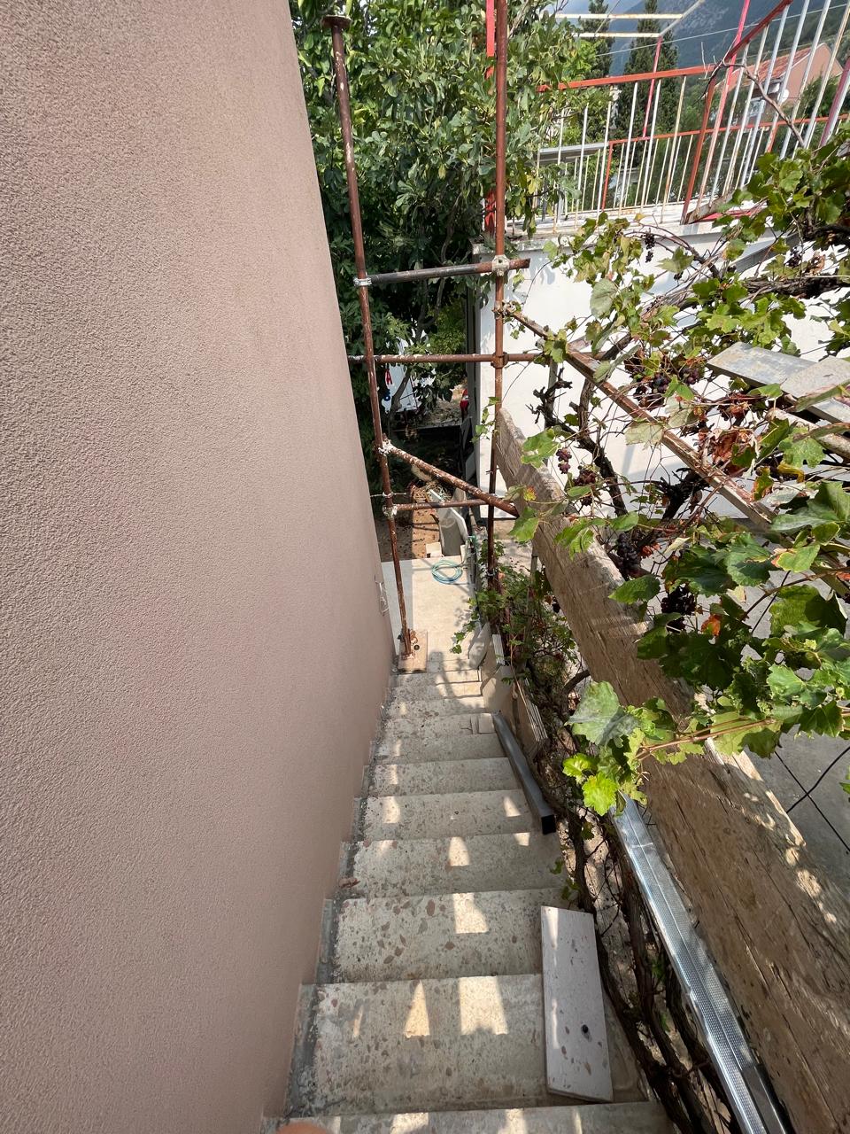 Spacious Sea View Home for Sale in Sutomore, Montenegro – MREALE38