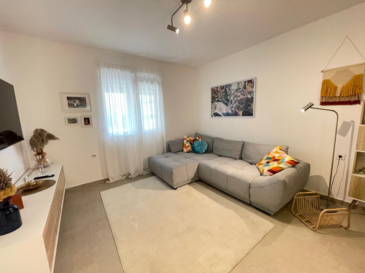 Spacious 108m² Apartment with Private Garden, Montenegro – MREALE39