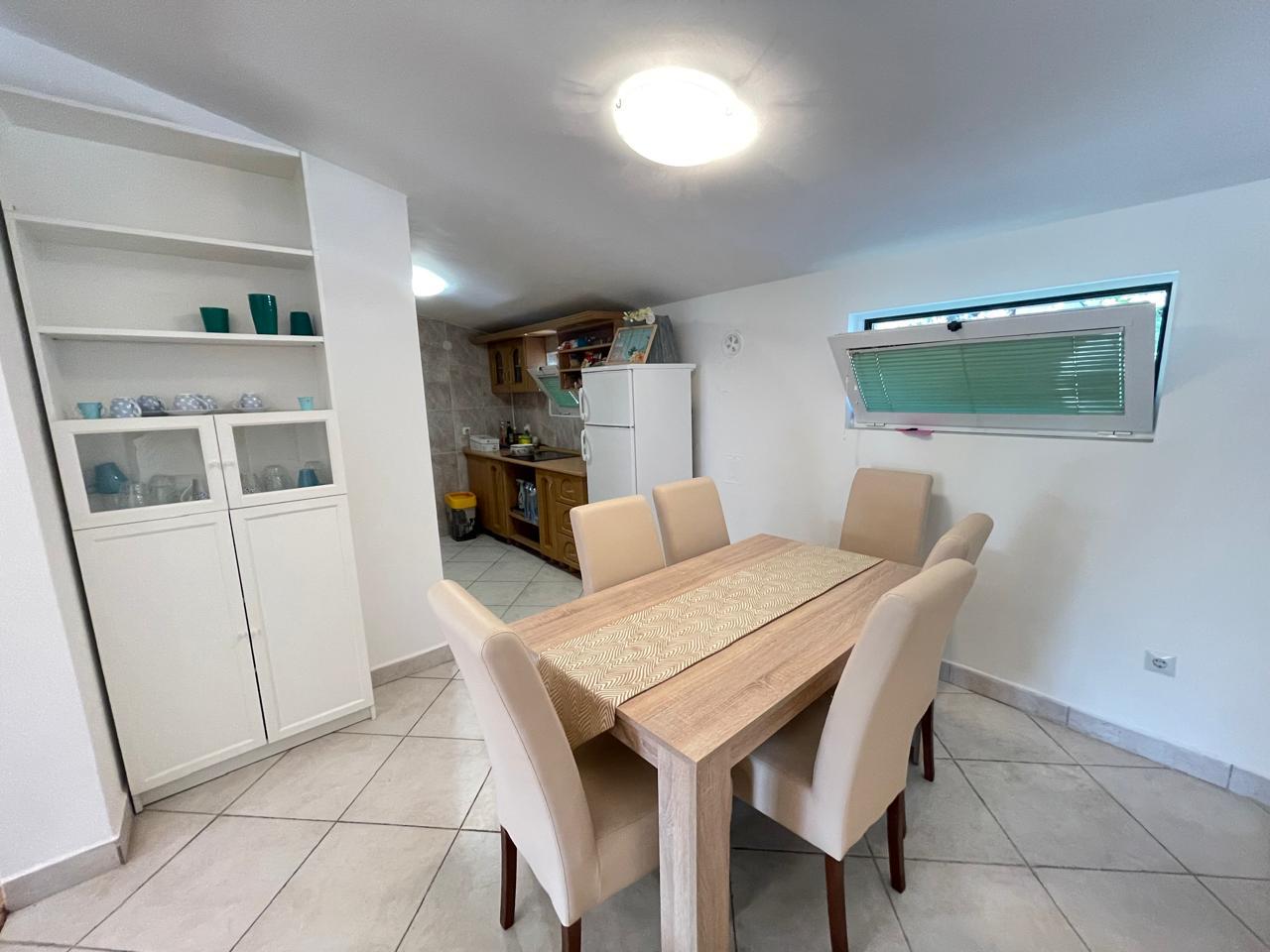 Spacious 122m² Apartment for Sale in Sutomore, Montenegro – MREALE40