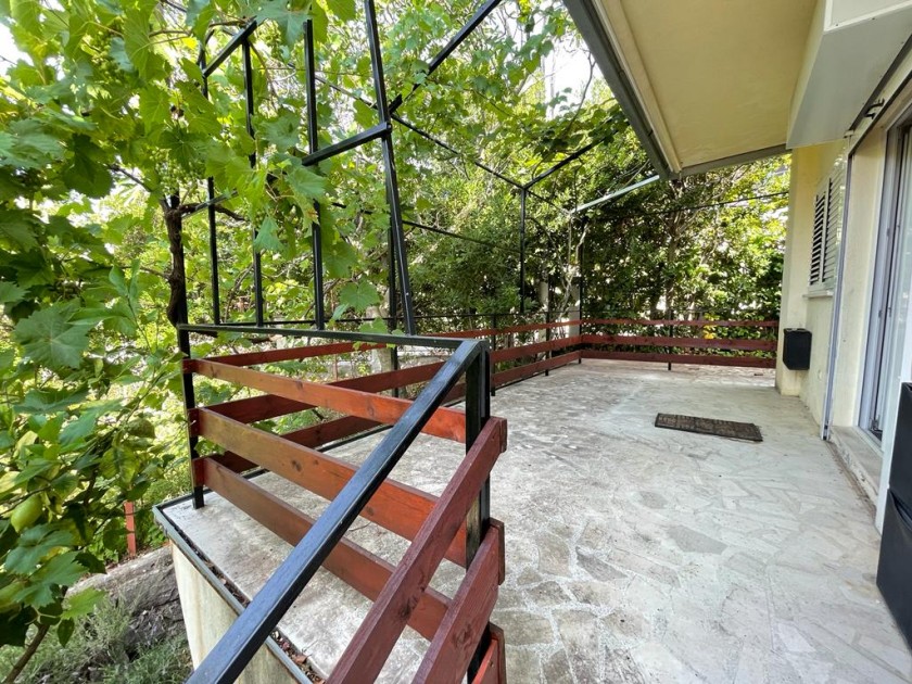 Spacious 7-Bedroom House for Sale in Sutomore, Montenegro – MREALE44