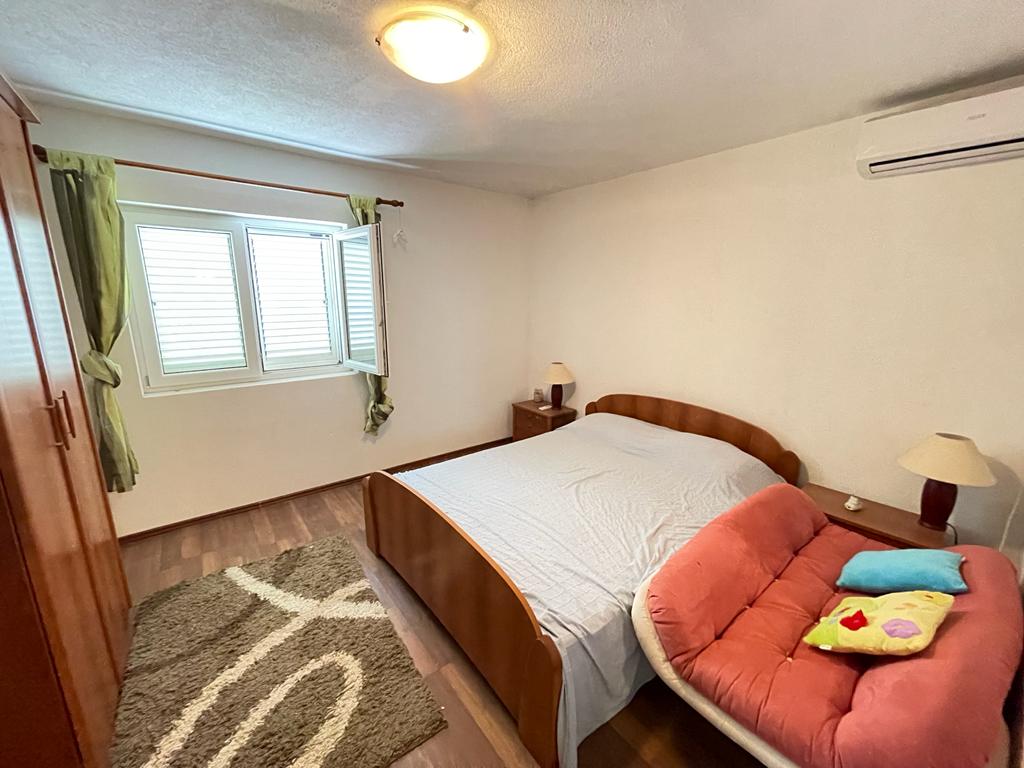 Spacious 7-Bedroom House for Sale in Sutomore, Montenegro – MREALE44