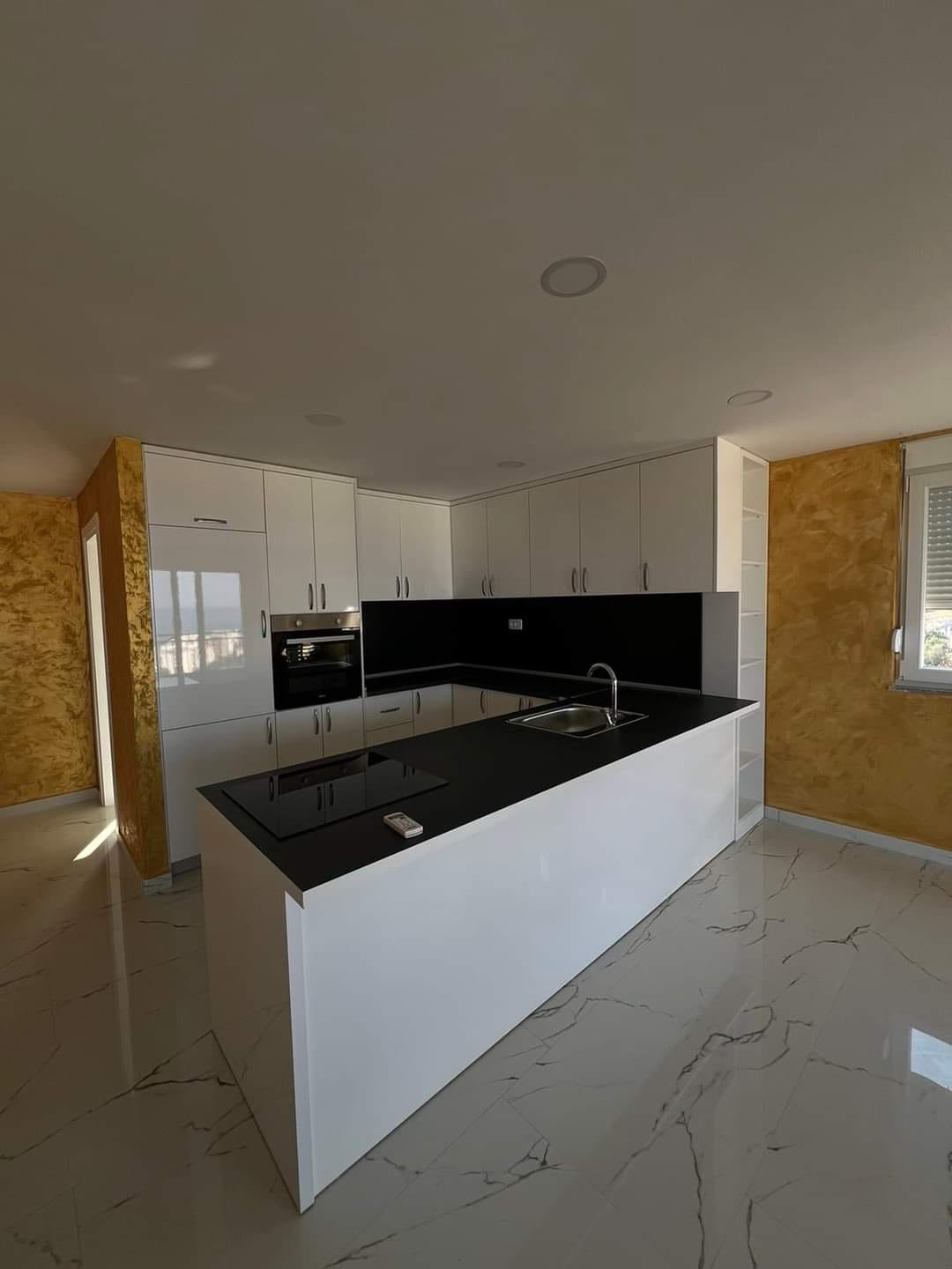 Luxurious Penthouse with Panoramic Sea Views in Dobra Voda, Montenegro – MREVE20