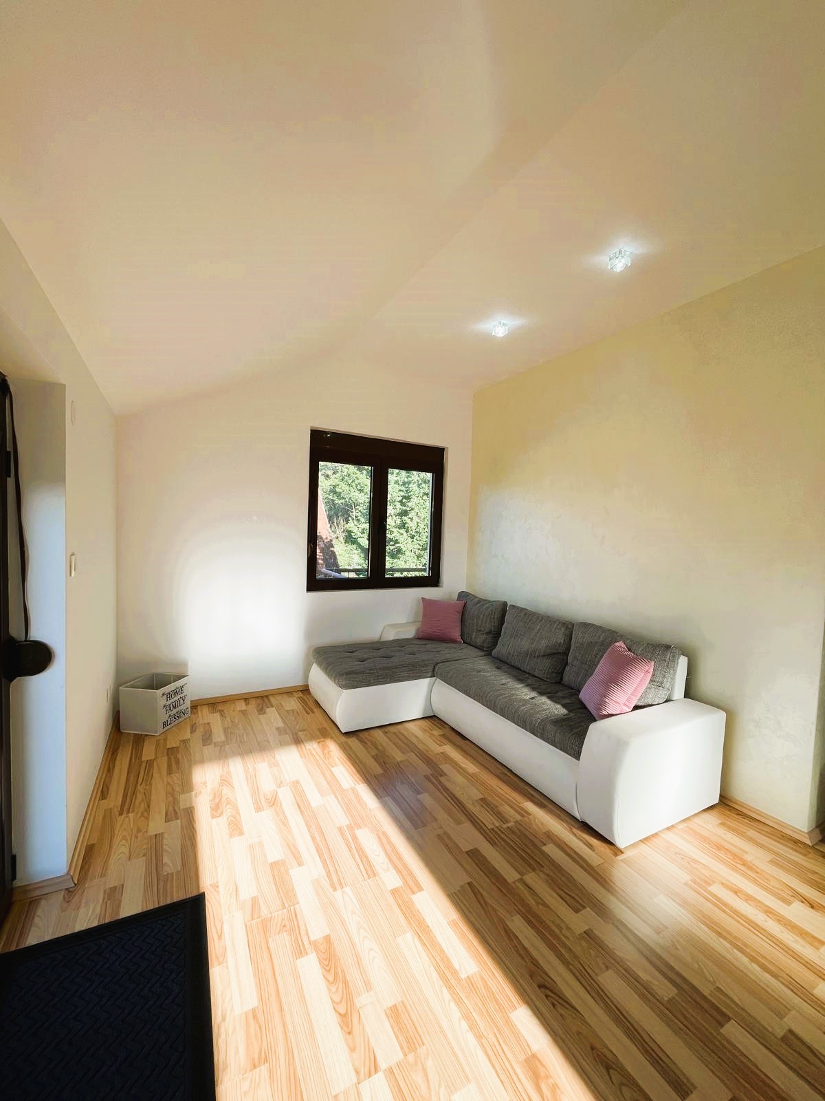 Spacious Sea-View House for Sale in Bar-Utjeha, Montenegro – MREJA01