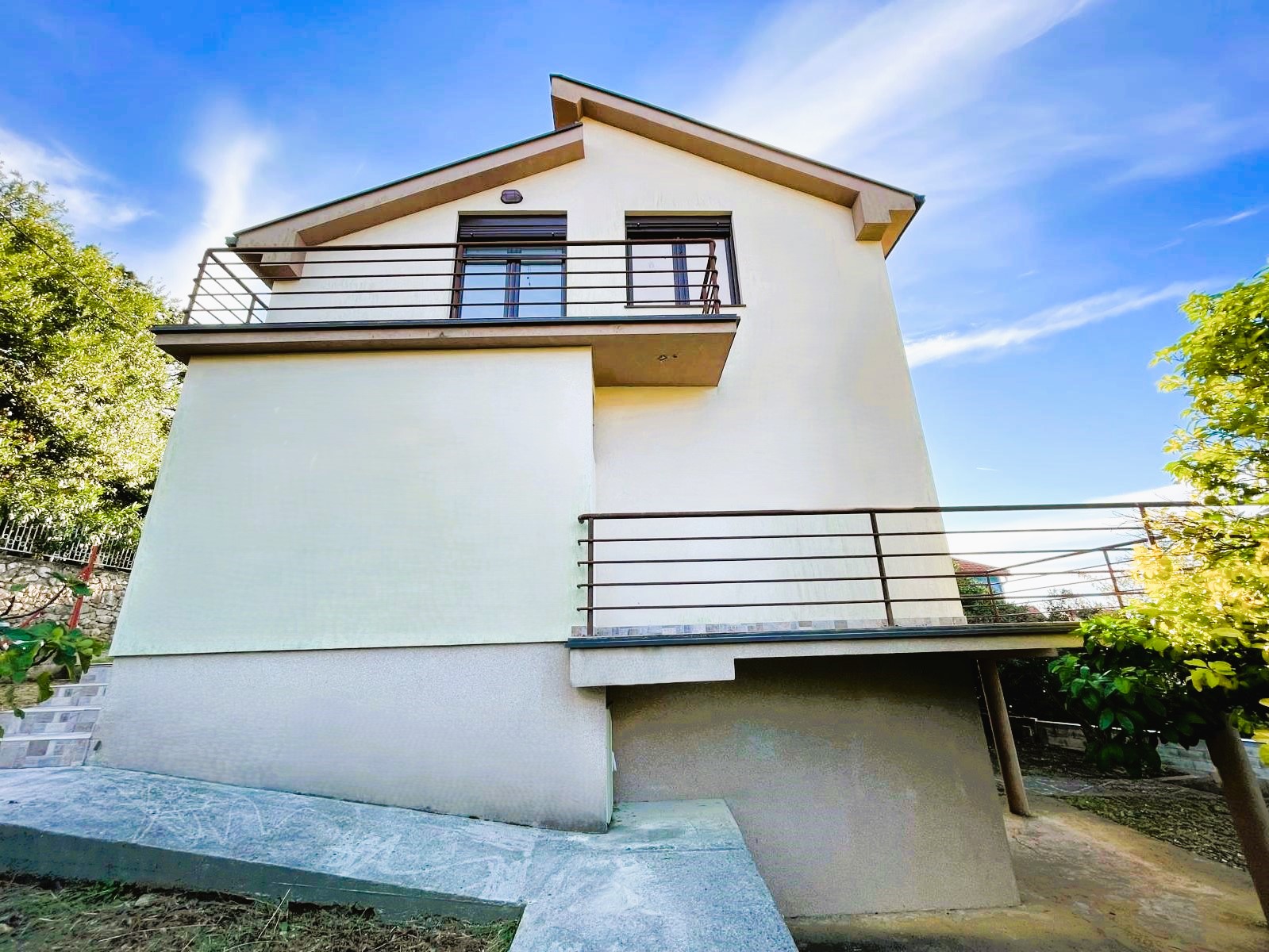 Spacious Sea-View House for Sale in Bar-Utjeha, Montenegro – MREJA01