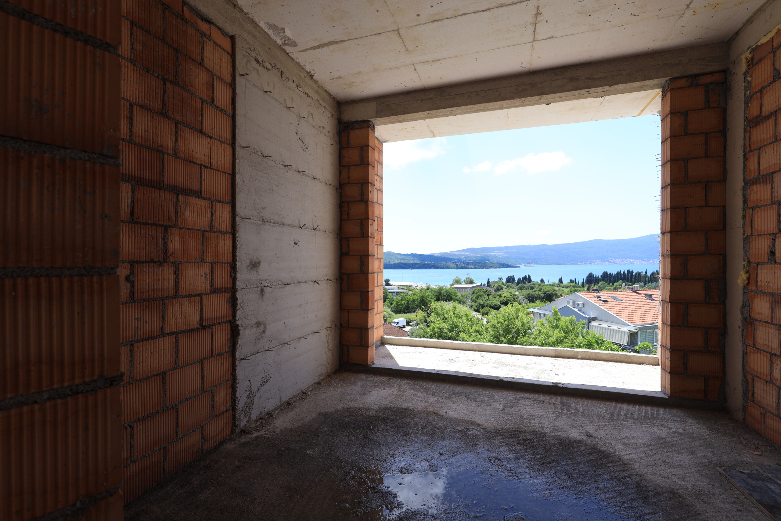 Luxury Apartments for Sale in Tivat, Montenegro – MREAP01