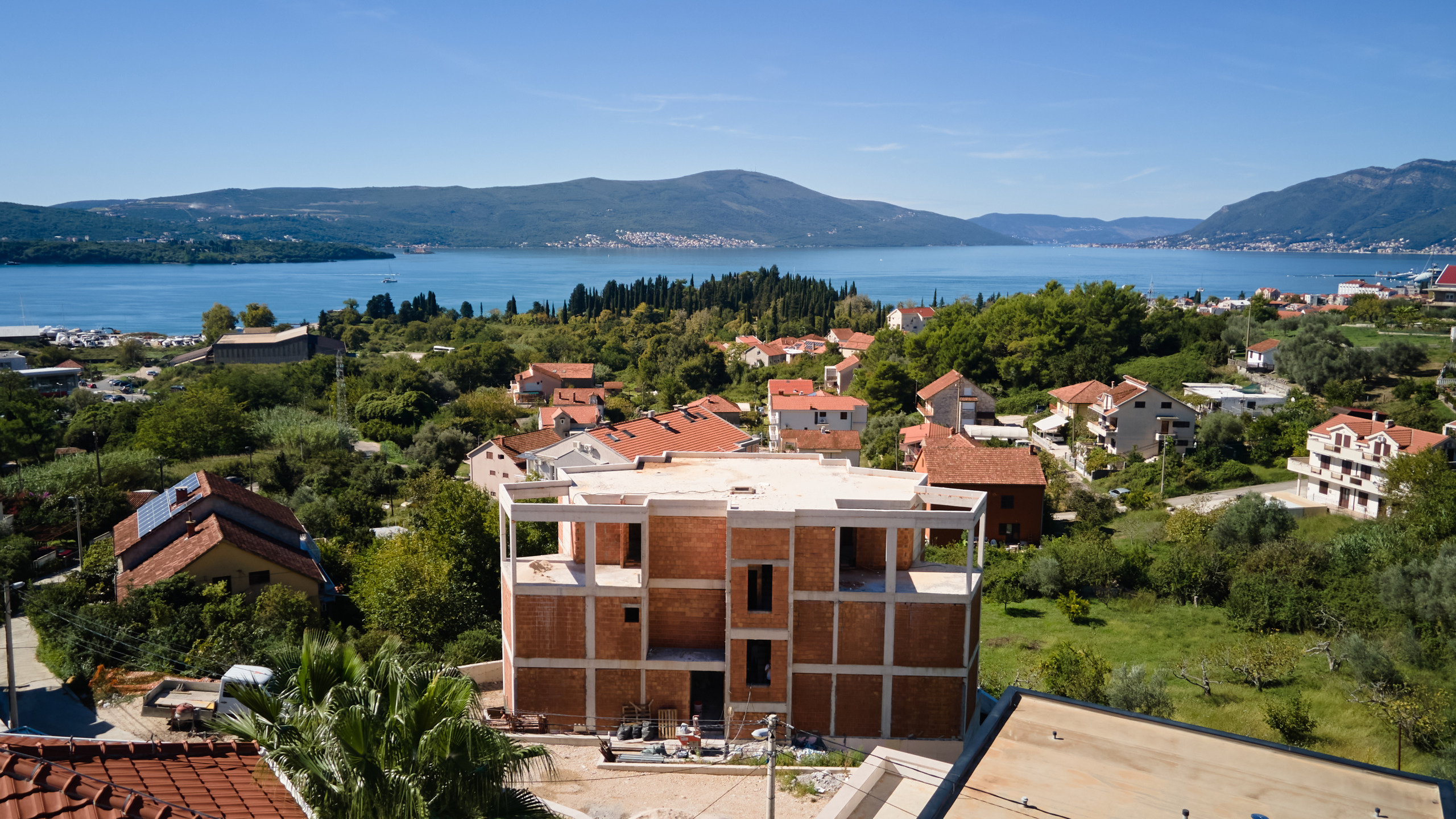 Luxury Apartments for Sale in Tivat, Montenegro – MREAP01