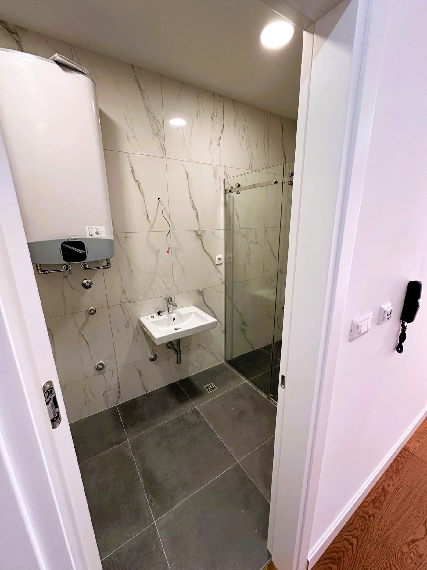 Spacious 2-Room Apartment for Sale in Soho City, Montenegro – MREVL01