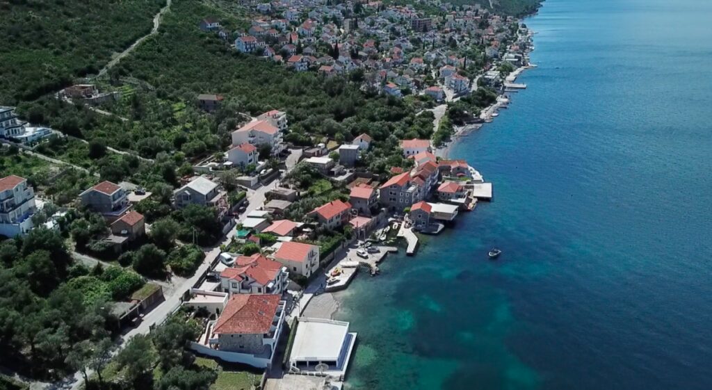 Luxury Apartments Overlooking the Bay of Kotor, Montenegro – MRENB73