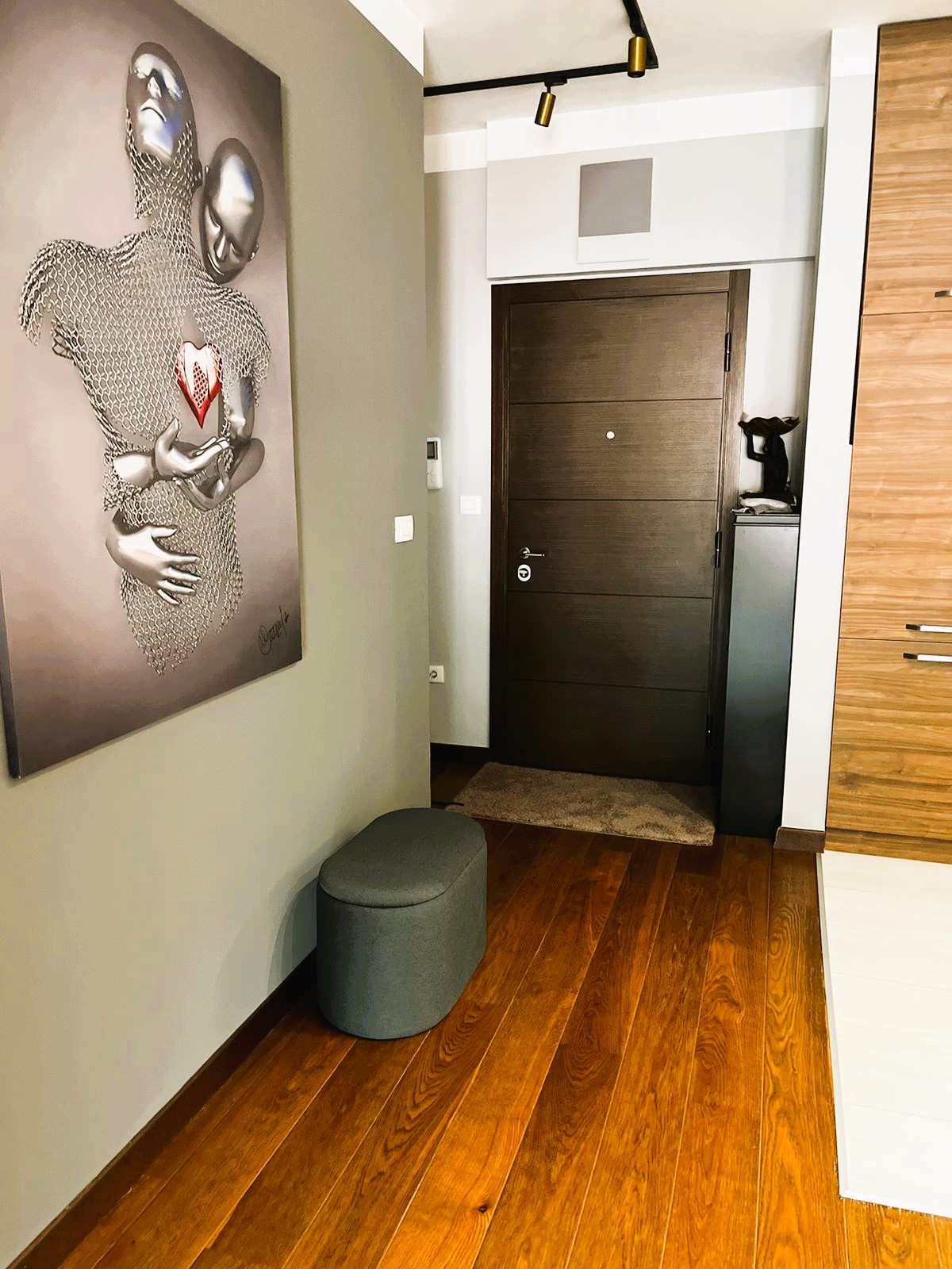 Modern Apartment in the Heart of Budva, Montenegro – MRENB74