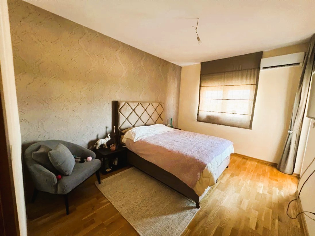 Apartment with Mountain Views in Podgorica, Montenegro – MREANP01