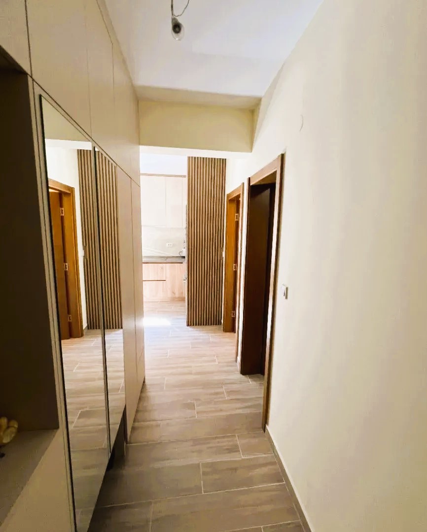 Apartment with Mountain Views in Podgorica, Montenegro – MREANP01