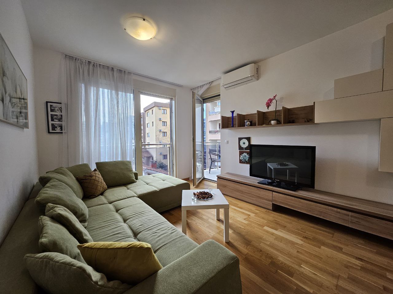 Cozy 1-Bedroom Apartment in the Heart of Budva, Montenegro – MREL15