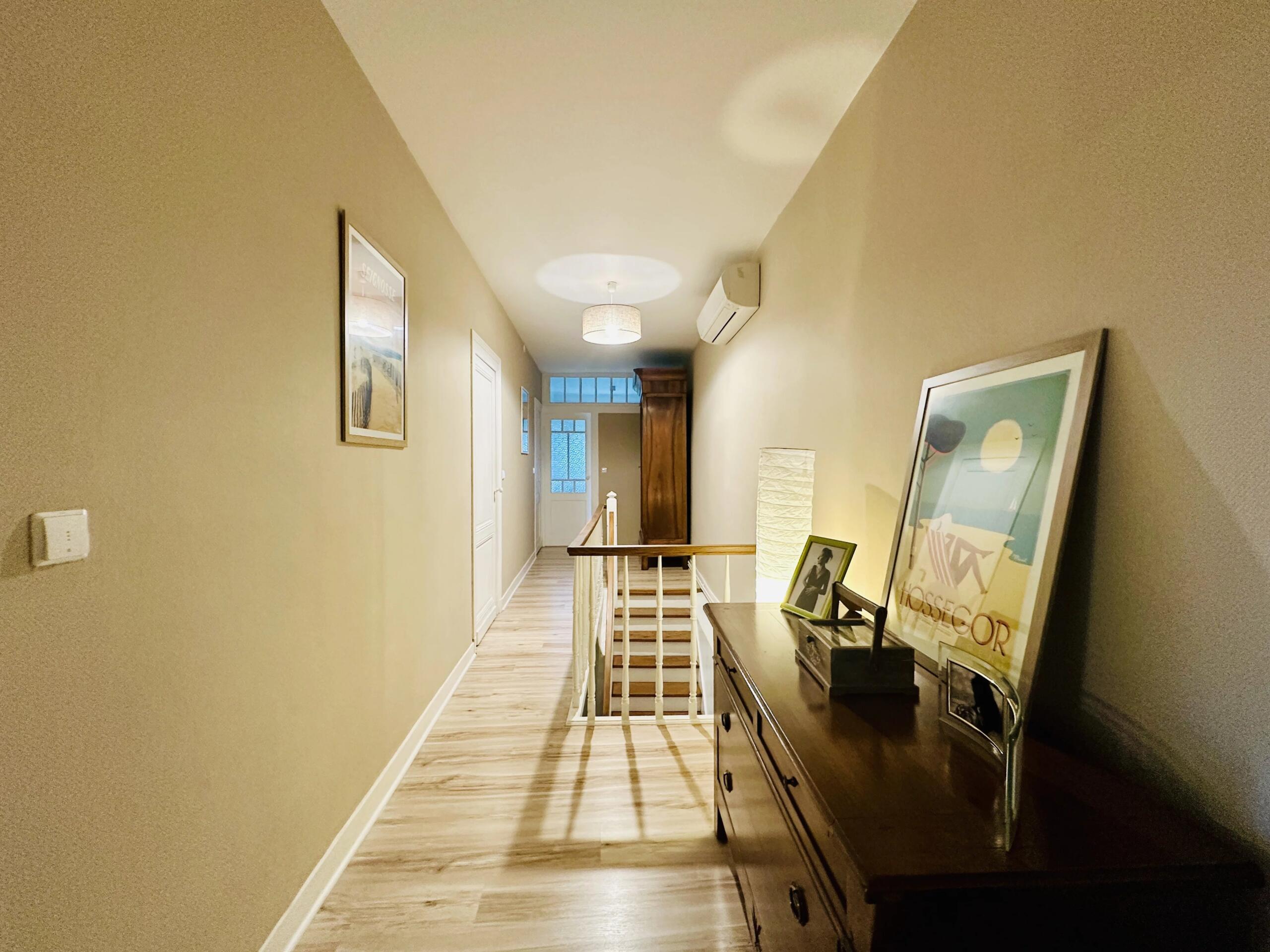 Turnkey AOC Bordeaux organic vineyard with renovated stone farmhouse, Aquitaine – France – BVI72409