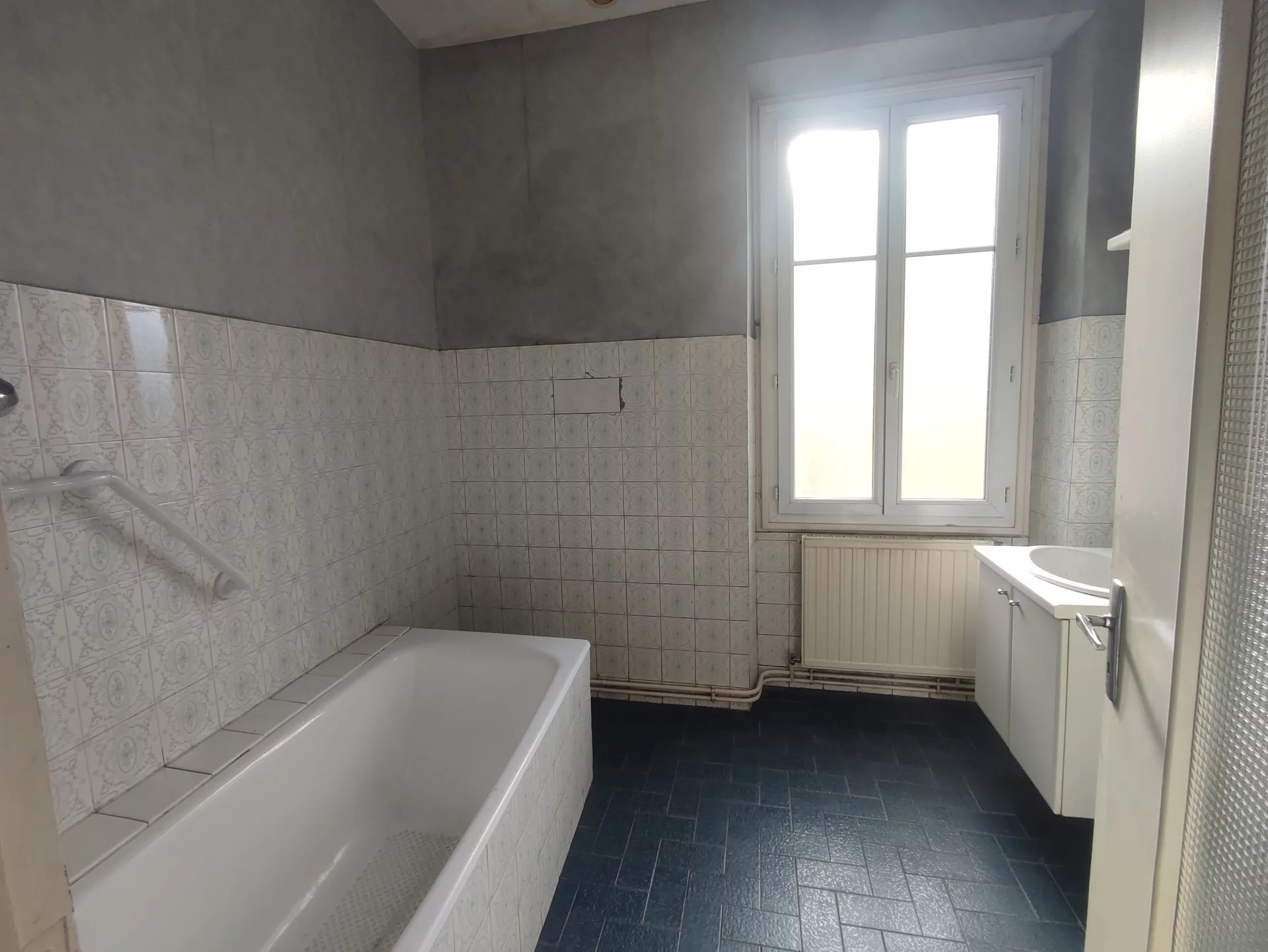 Building with high investment potential, Aquitaine – France – BVI69966