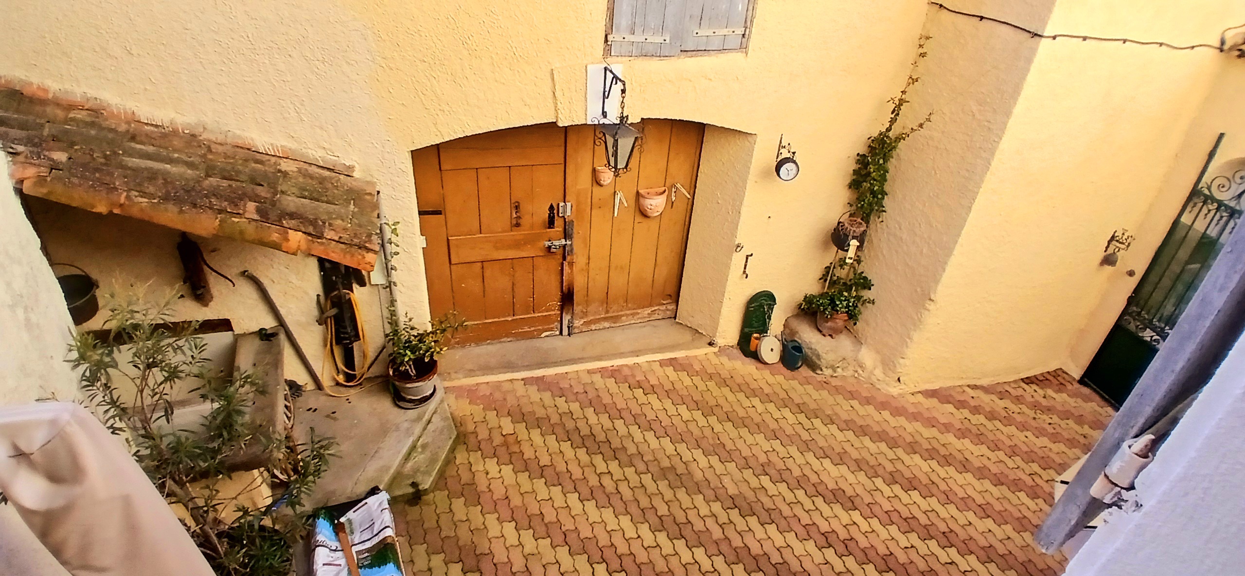 2 bedroom House in La Redorte, Aude, France – al199800e