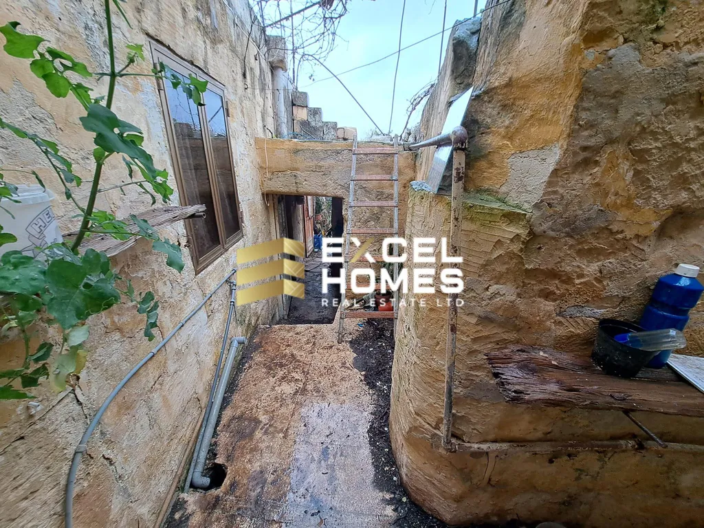 Character House in Qrendi, Malta – 61769