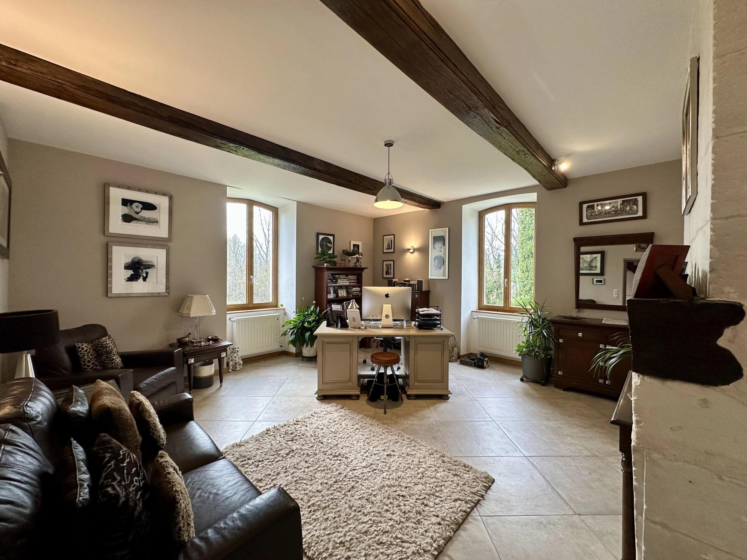 4-bedroom chartreuse with guest house, pool and outbuildings, Aquitaine – France – BVI77895