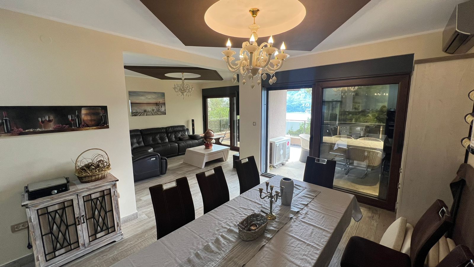 4 bedroom Villa in Herceg Novi, Montenegro – CMM9559