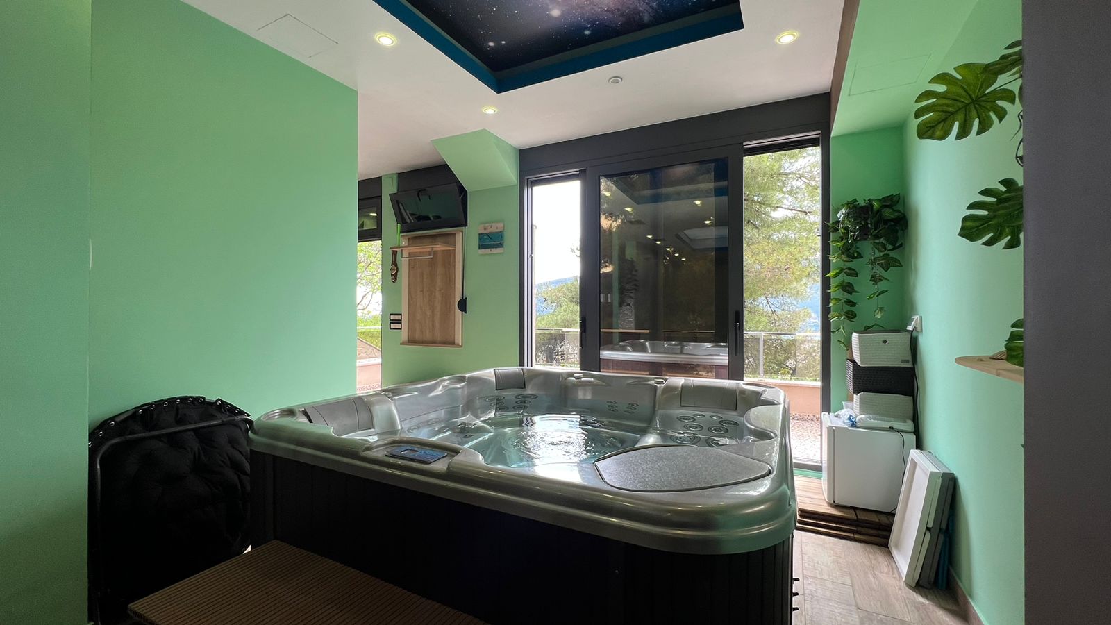 4 bedroom Villa in Herceg Novi, Montenegro – CMM9559